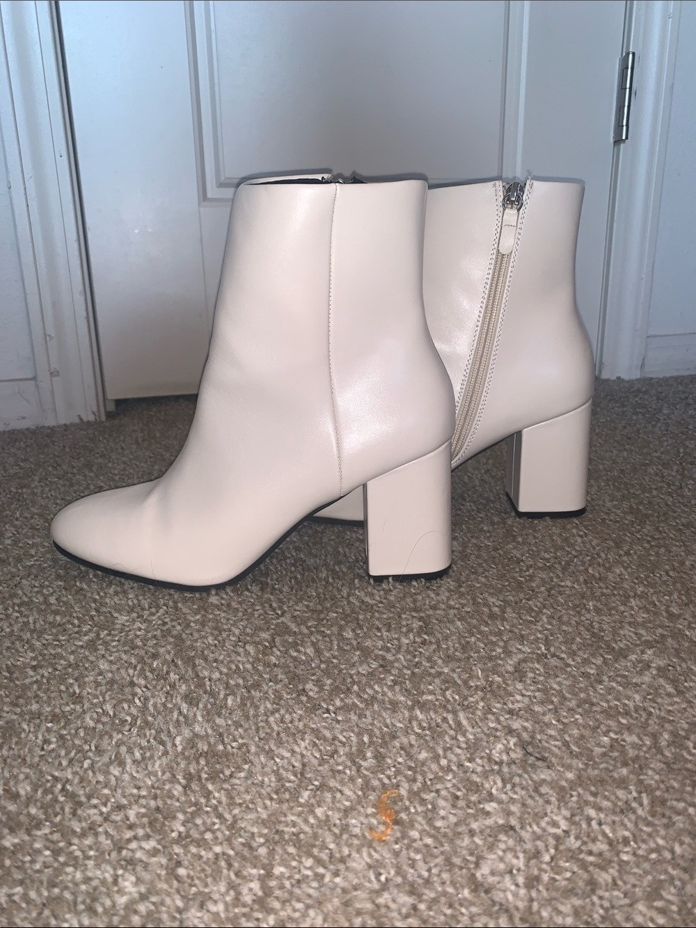 Women’s White Block Heel Ankle Boots - Sleek Zipper Style Altard State